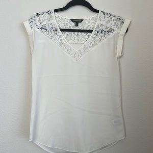 Express White‎ Lace V-Neck with Capped Sleeve